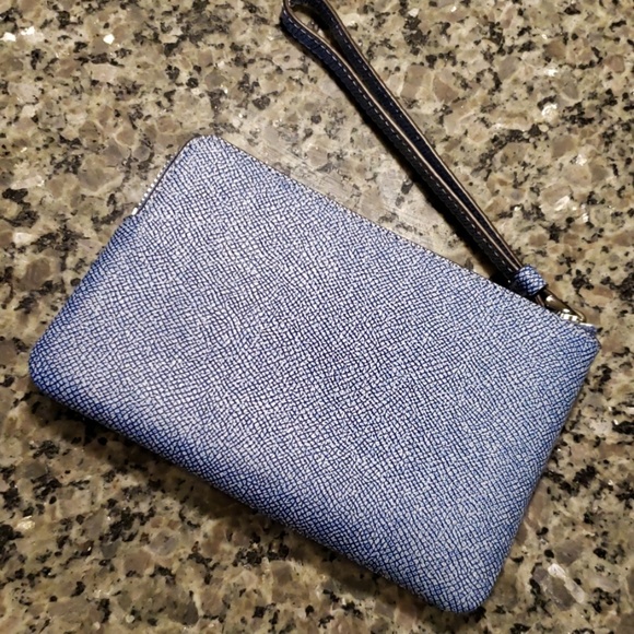 Coach wristlet - Picture 2 of 3